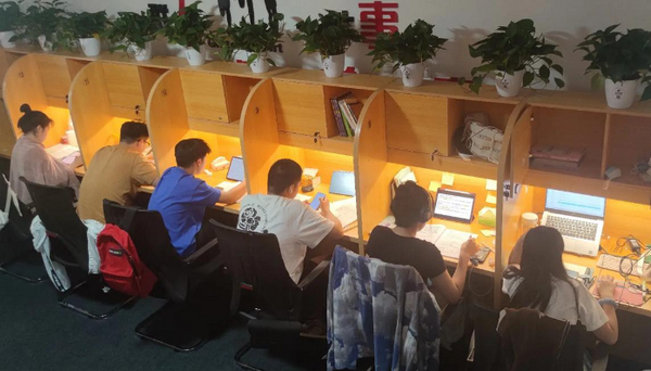 动漫与AI的浪漫邂逅，学能社优质内容带你领略未来视界