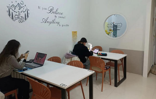 一步一世界，便捷AI动漫学能社带你走进动漫的奇幻王国