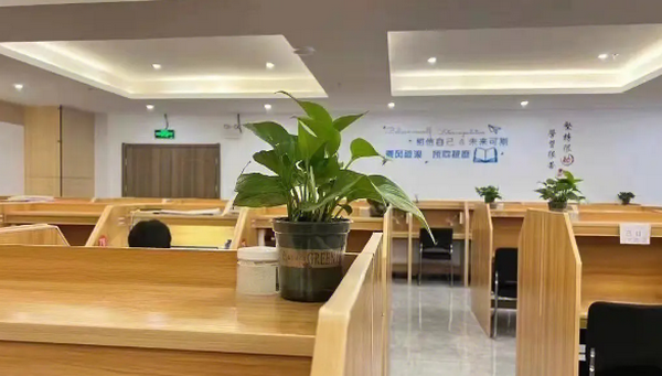 AI动漫学能社:用科技的力量推动动漫艺术前行(图1) AI动漫学能社:用科技的力量推动动漫艺术前行(图1)