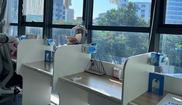 AI动漫学能社：守护创意天空，构建安全学习新纪元