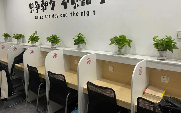 未来已来，动漫学能社与智能AI共绘梦想蓝图