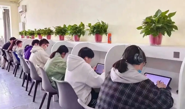 未来已来!AI动漫学能社如何塑造动漫教育新市场(图1) 未来已来!AI动漫学能社如何塑造动漫教育新市场(图1)