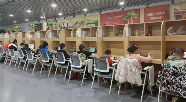 AI动漫学能社：把握市场脉搏，引领动漫创新