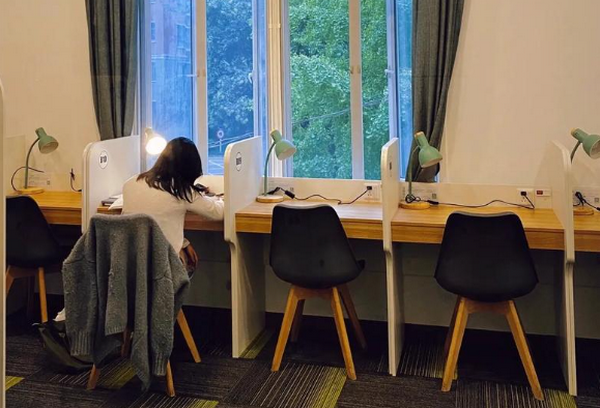 AI动漫学能社：市场蓝海中的动漫教育领导者