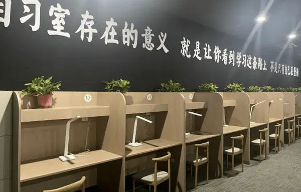 AI动漫学能社：安全有保障，学习更自由